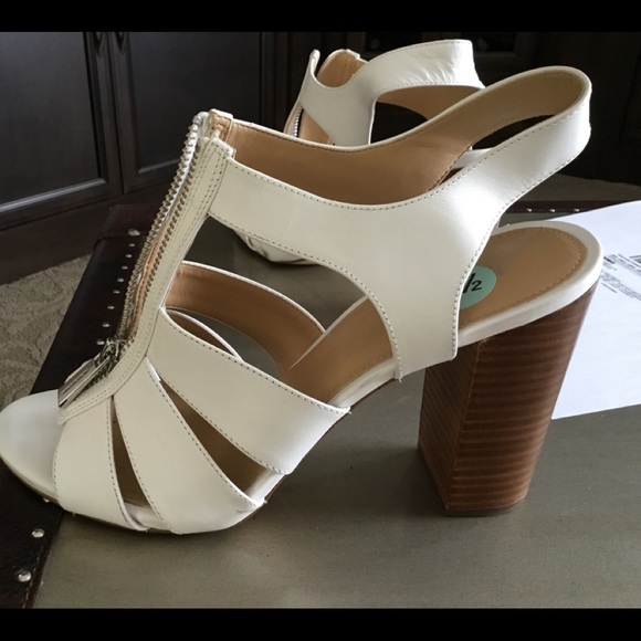 Michael kors sandals - Picture 7 of 7